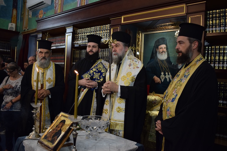 serron-theologos-maksimeio-idryma-enas-faros-paideias-kai-politismoy