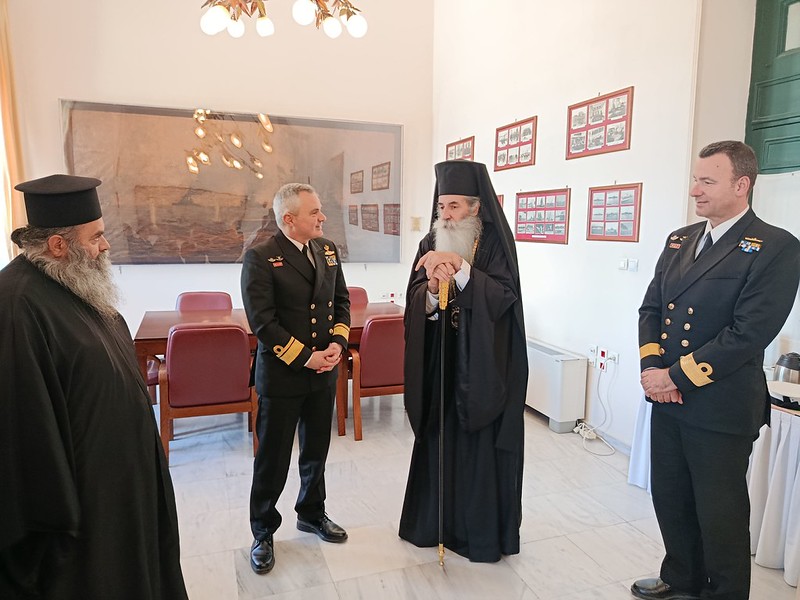 nautikon pireos